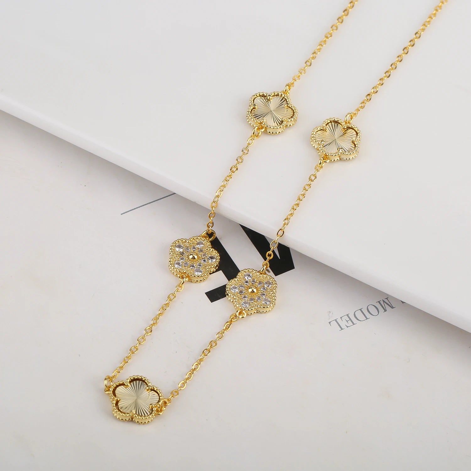 High Quality Plant Five Leaf Petal Diamond Micro Set Necklace - DOFIBA