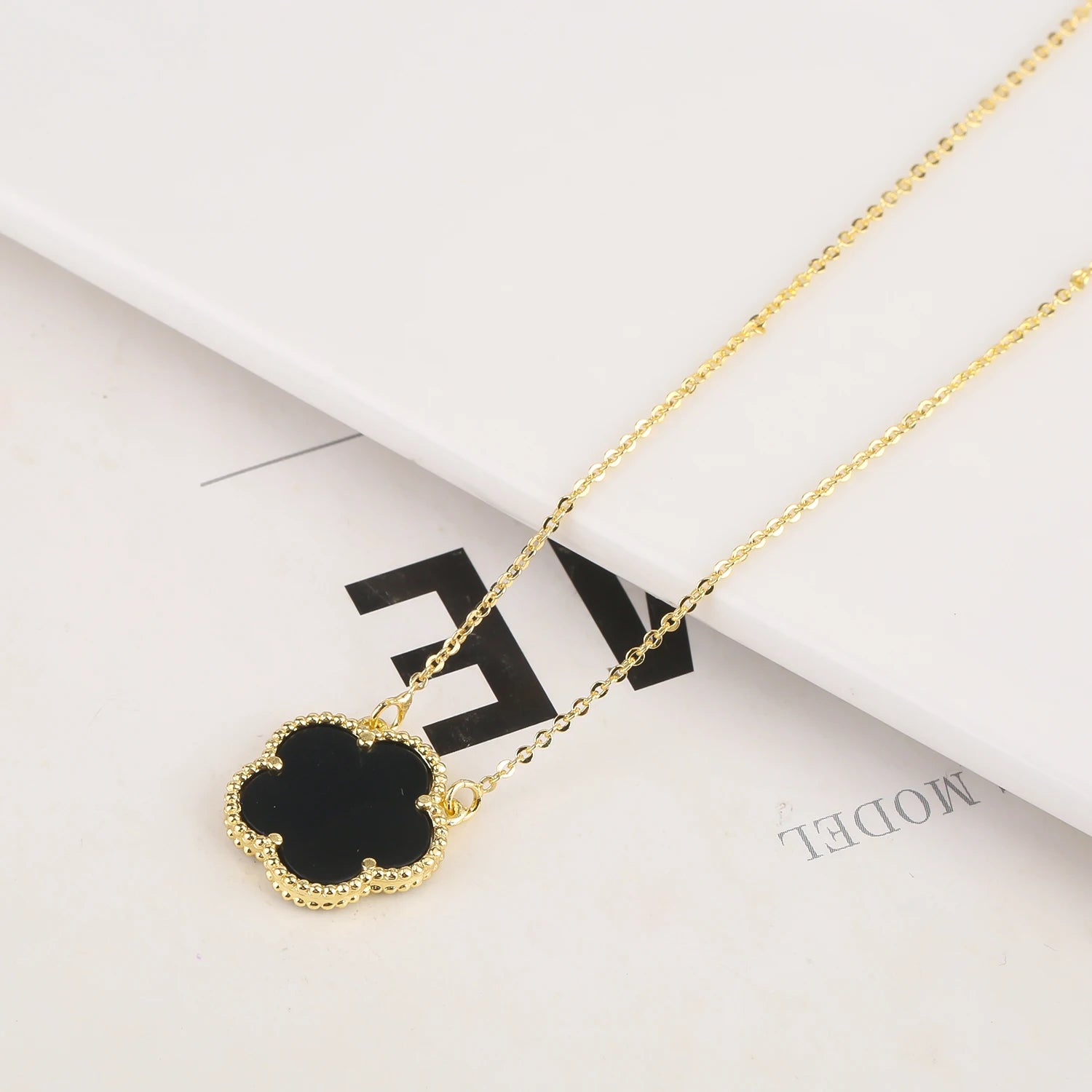 High Quality Plant Five Leaf Petal Diamond Micro Set Necklace - DOFIBA